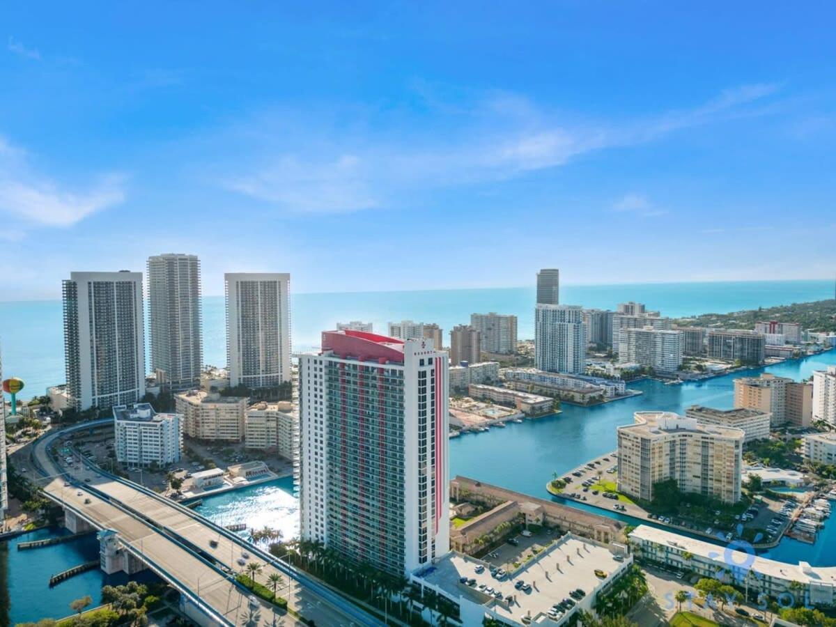 Infinite View With Balcony,Pool Plus Near Beach 哈兰代尔海滩 外观 照片
