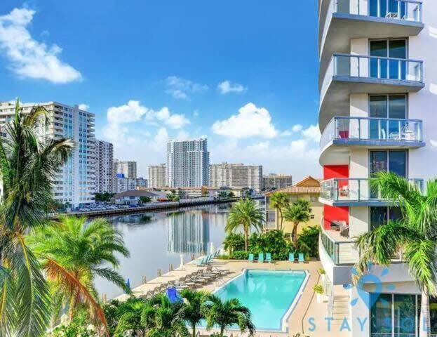 Infinite View With Balcony,Pool Plus Near Beach 哈兰代尔海滩 外观 照片