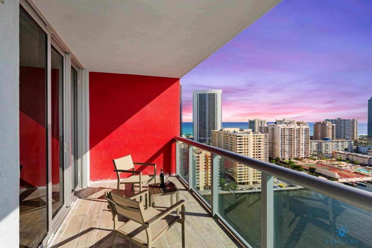 Infinite View With Balcony,Pool Plus Near Beach 哈兰代尔海滩 外观 照片